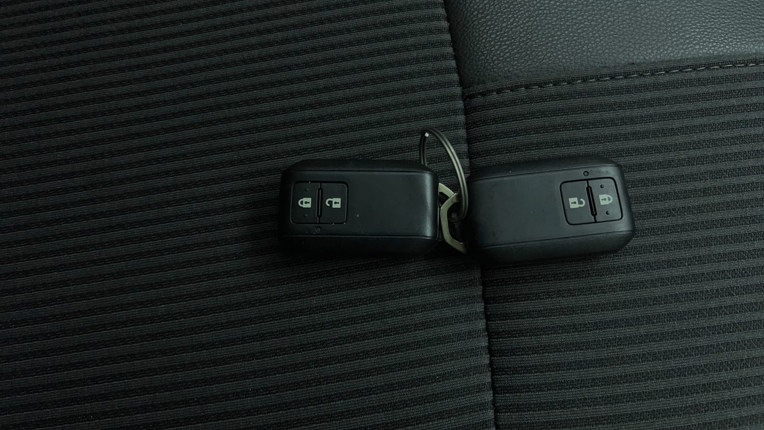 Used 2020 Maruti Suzuki XL6 Zeta MT Petrol Petrol Manual extra CAR KEY VIEW