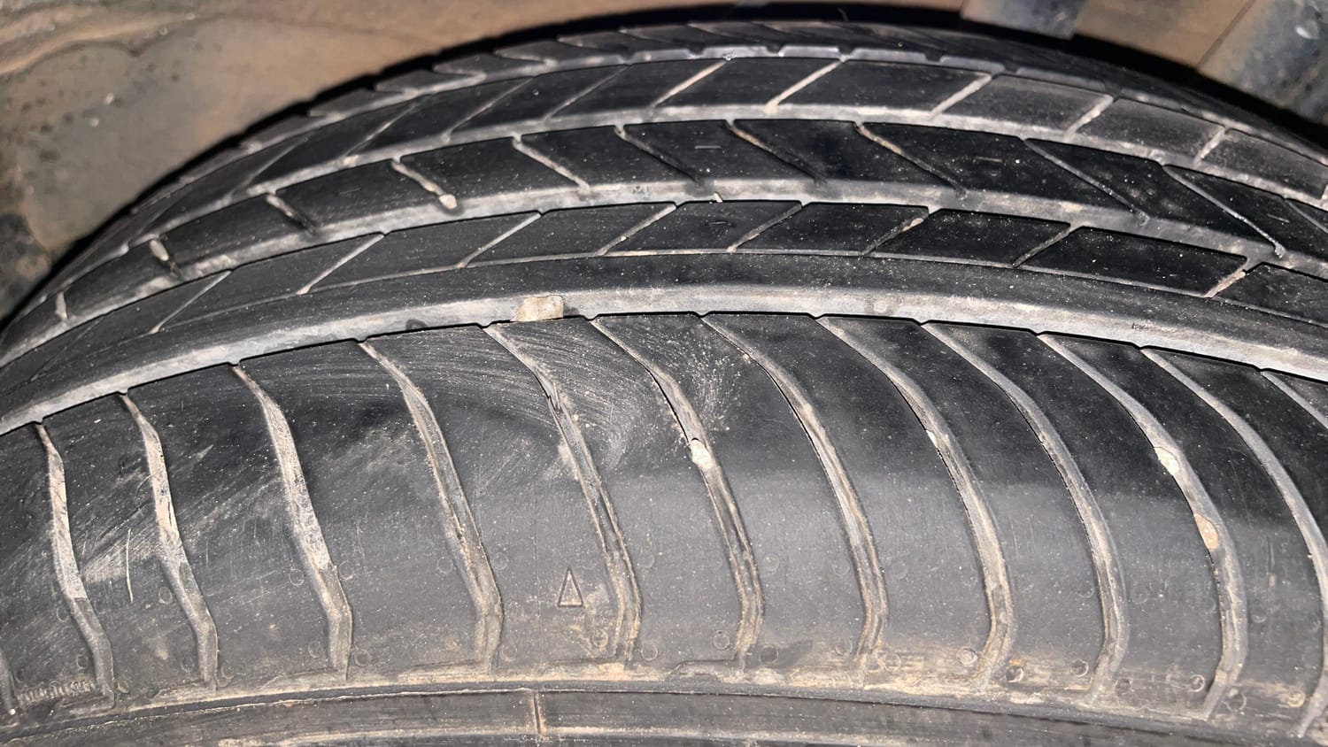 Used 2025 Tata Nexon Creative Plus (S) 1.2 6AMT Dark Edition Petrol Automatic tyres LEFT REAR TYRE TREAD VIEW