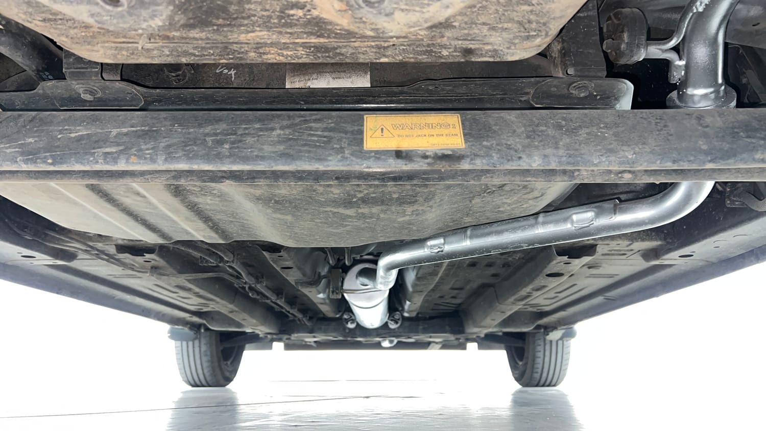 Used 2023 Tata Punch Adventure Rhythm Pack MT Petrol Manual extra REAR UNDERBODY VIEW (TAKEN FROM REAR)
