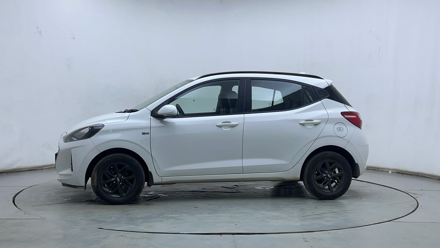 Used 2022 Hyundai Grand i10 Nios Sportz U2 1.2 CRDi Diesel Manual exterior LEFT SIDE VIEW