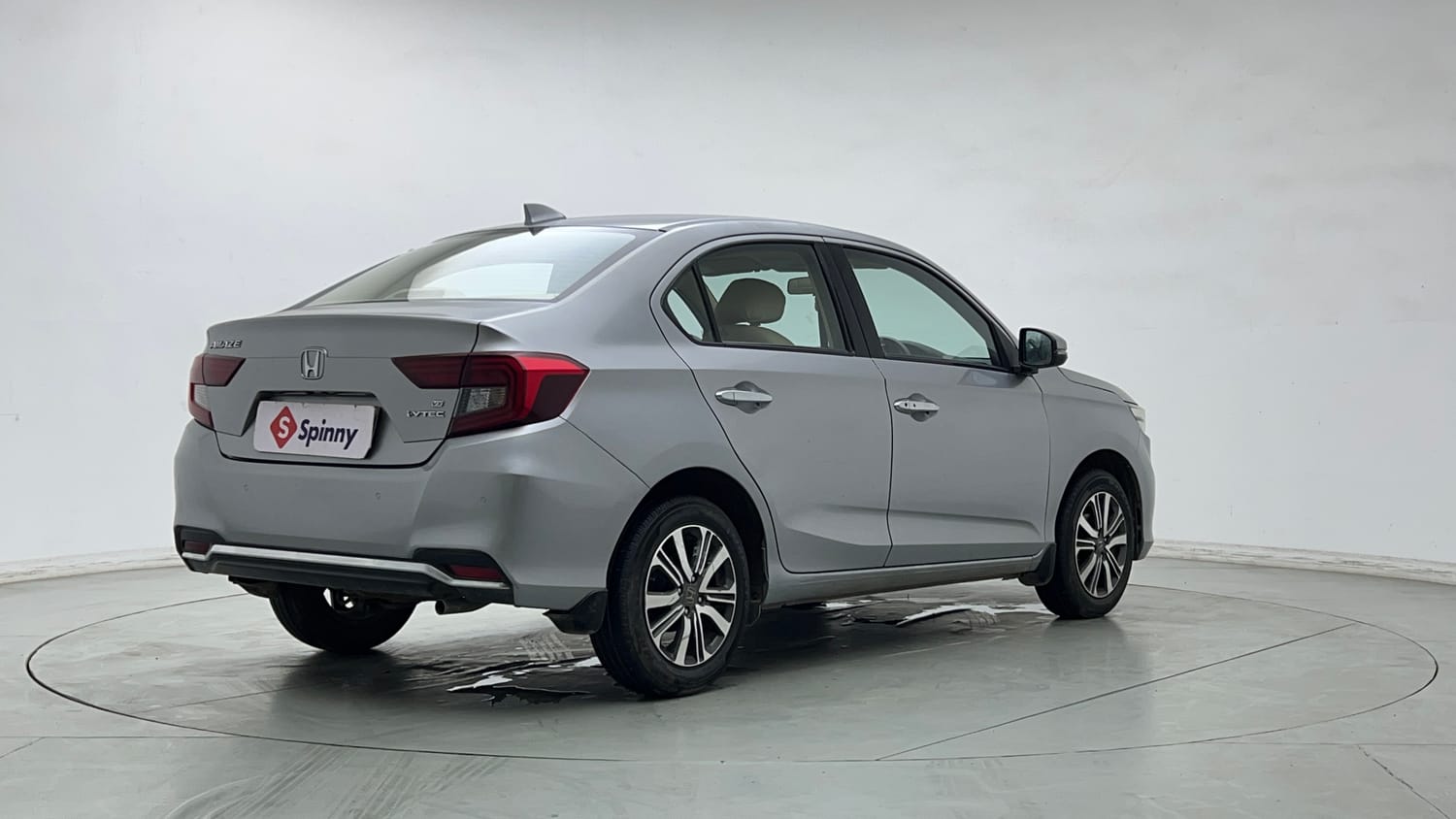 Used 2022 Honda Amaze VX CVT 1.2 Petrol Petrol Automatic exterior RIGHT REAR CORNER VIEW