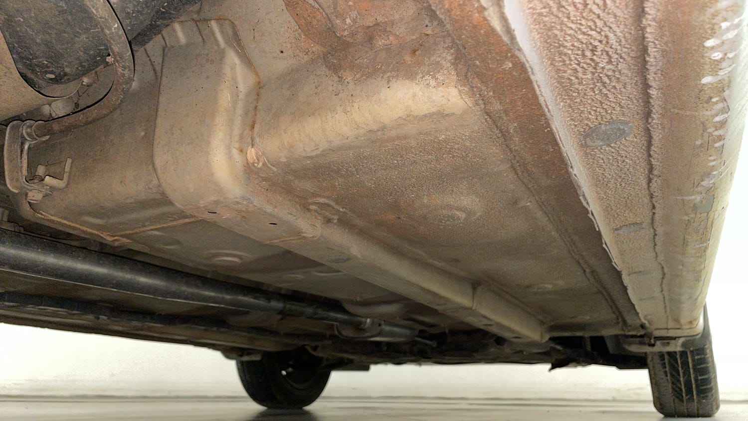 Used 2014 Hyundai Grand i10 Sportz 1.2 Kappa VTVT Petrol Manual extra REAR RIGHT UNDERBODY VIEW