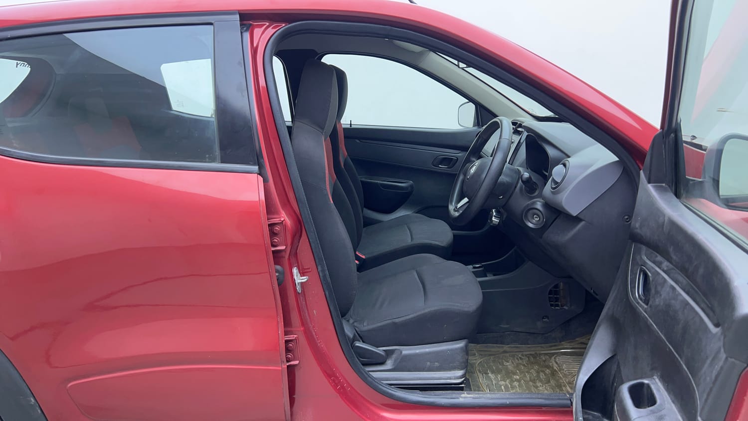 Used 2017 Renault Kwid 1.0 RXT AMT Opt Petrol Automatic interior RIGHT SIDE FRONT DOOR CABIN VIEW