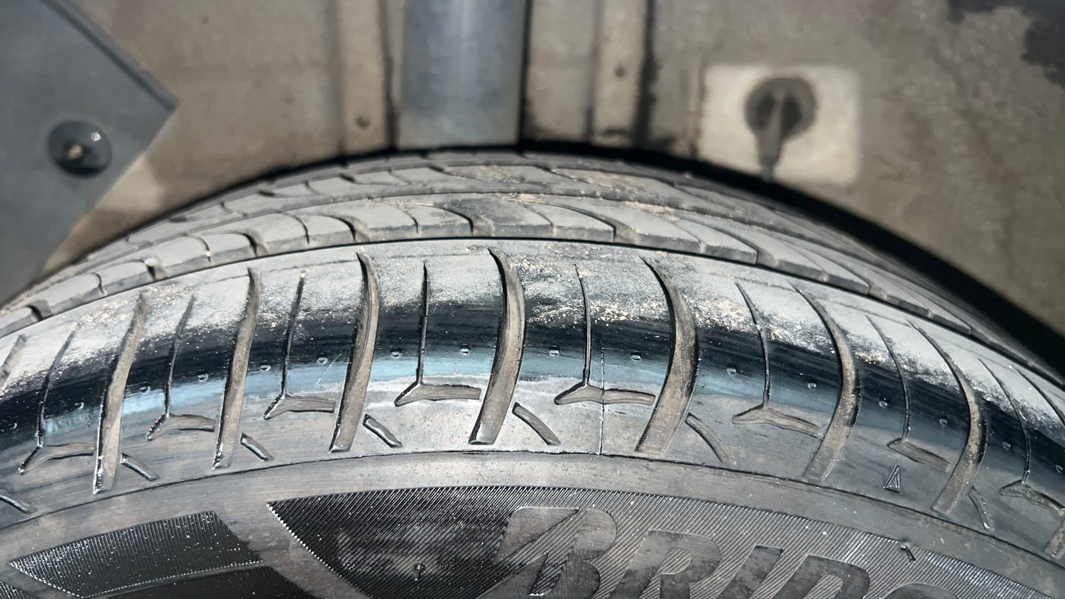 Used 2018 Hyundai Elite i20 Asta 1.2 (O) Petrol Manual tyres RIGHT REAR TYRE TREAD VIEW