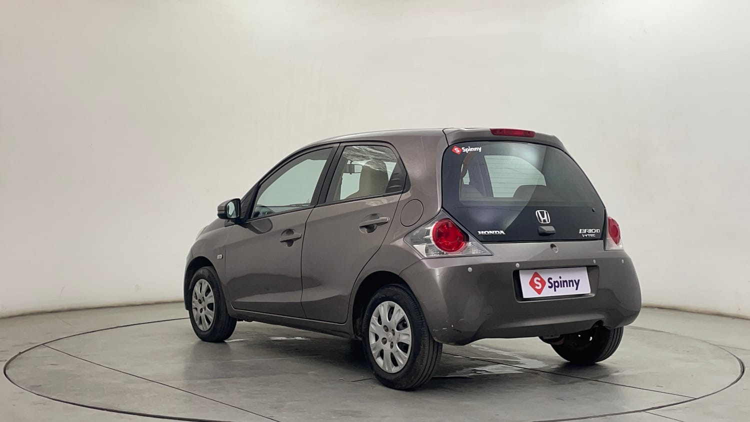 Used 2015 Honda Brio S MT Petrol Manual exterior LEFT REAR CORNER VIEW