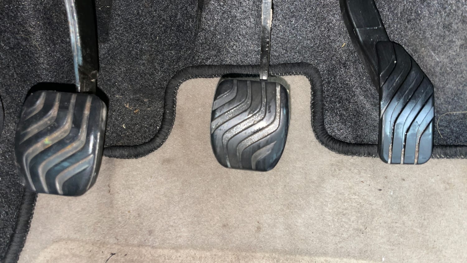 Used 2016 Renault Kwid RXT Petrol Manual interior PEDALS VIEW