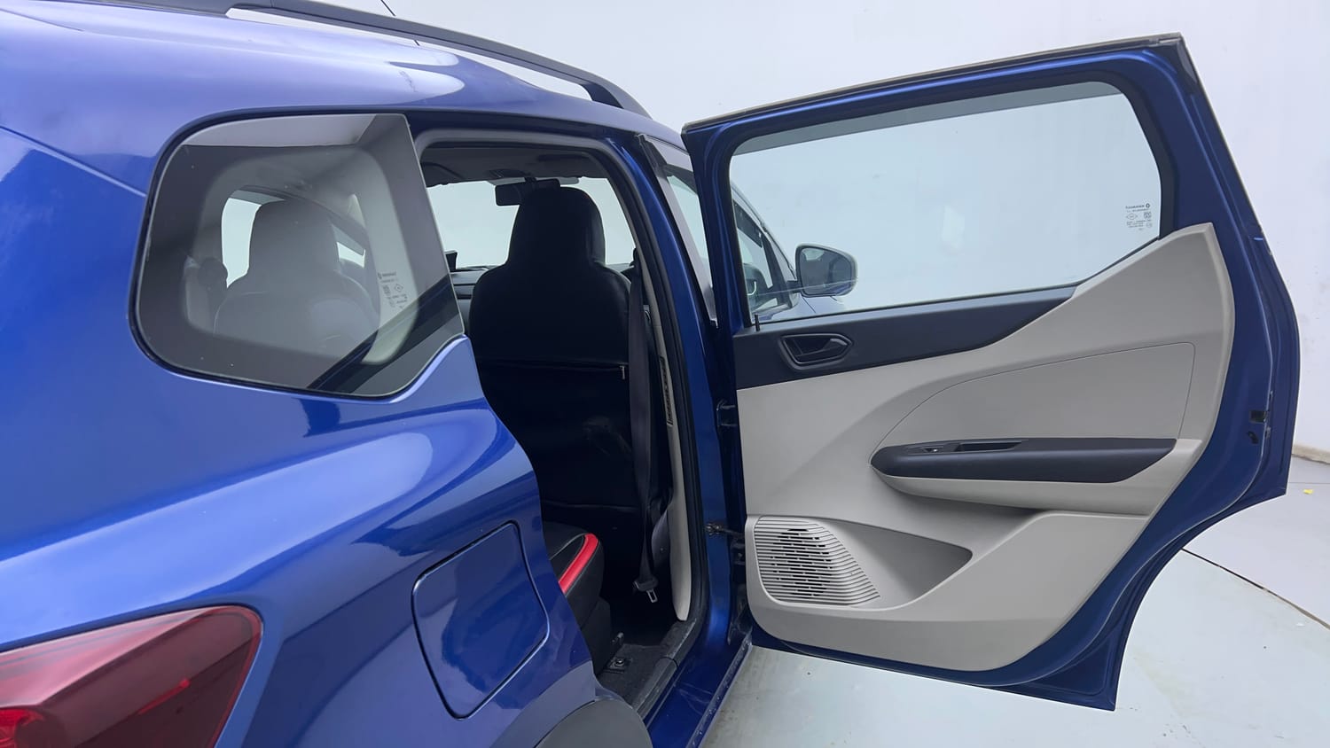 Used 2021 Renault Triber RXT Petrol Manual interior RIGHT REAR DOOR OPEN VIEW