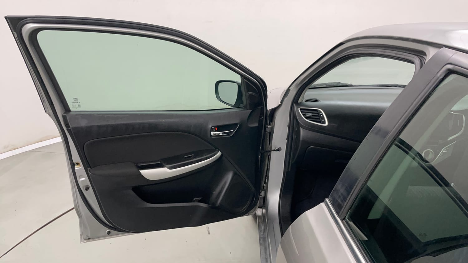 Used 2017 Maruti Suzuki Baleno Alpha 1.2 Petrol Manual interior LEFT FRONT DOOR OPEN VIEW