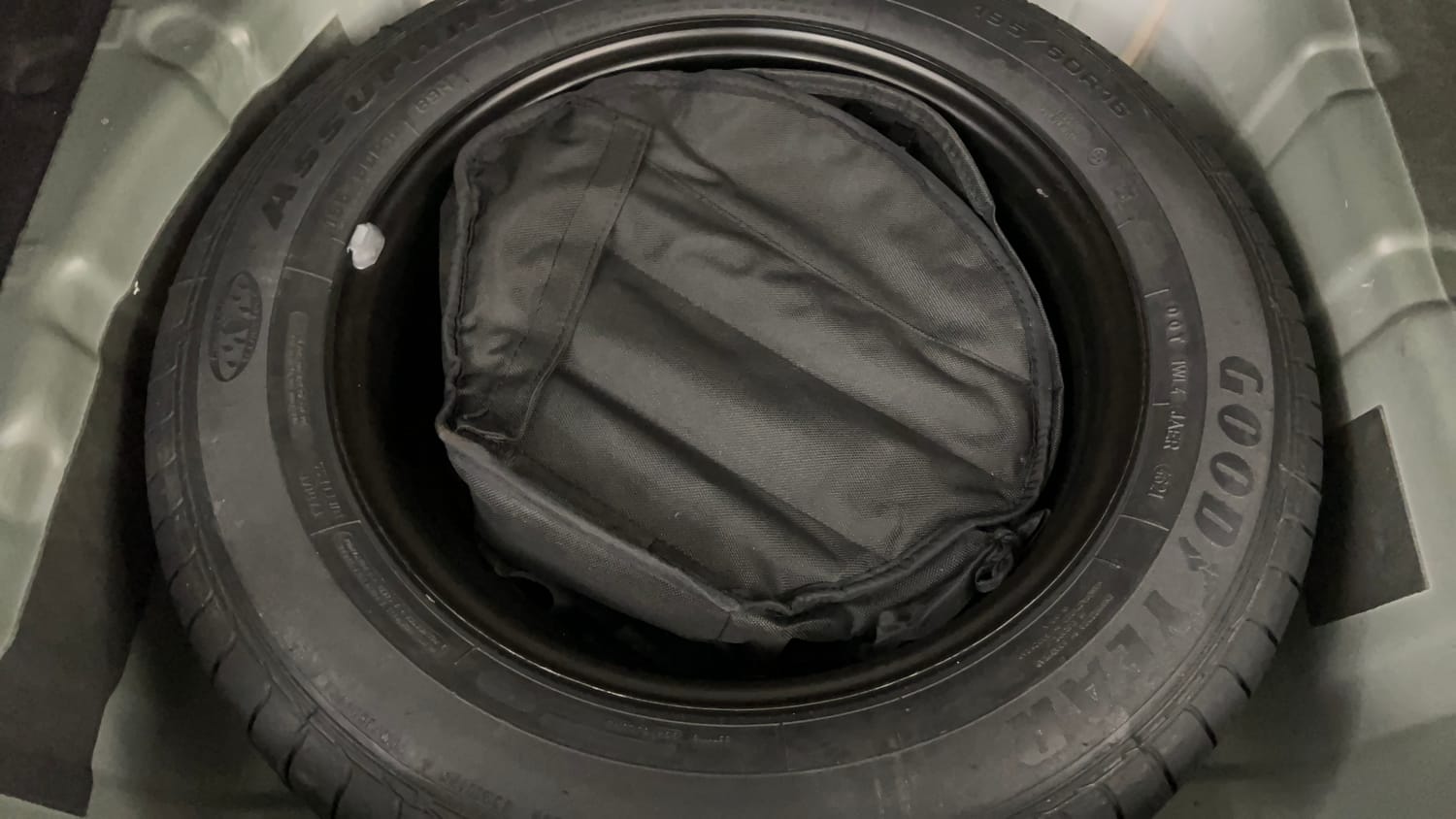 Used 2021 Tata Nexon XZ Plus (O) Petrol Manual tyres SPARE TYRE VIEW