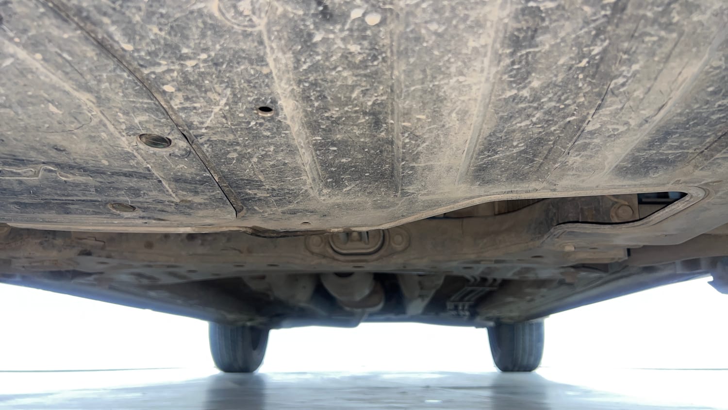 Used 2024 Kia Sonet HTK (O) 1.2 Petrol MT Petrol Manual extra FRONT LEFT UNDERBODY VIEW