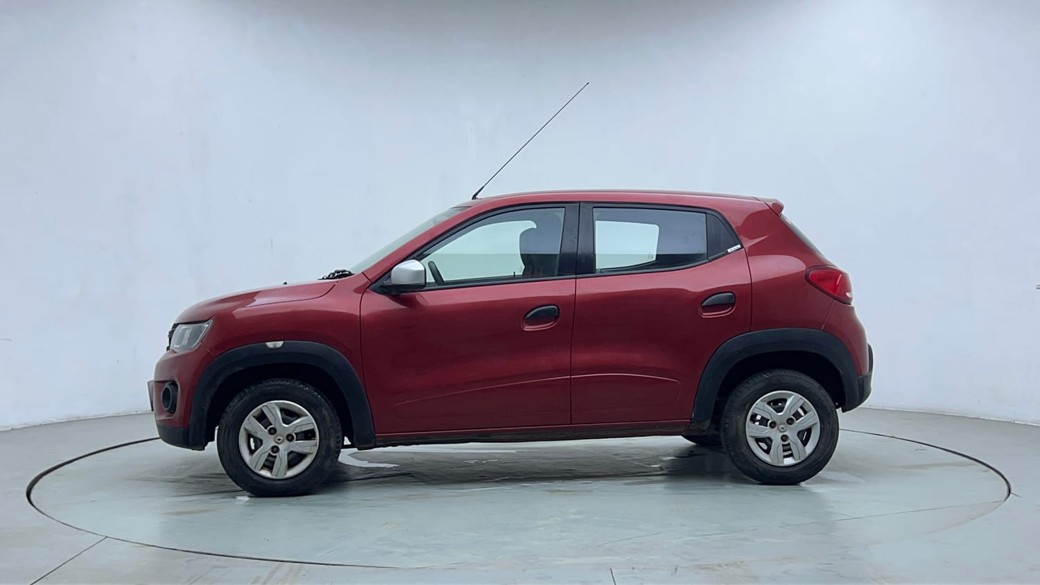 Used 2017 Renault Kwid 1.0 RXT AMT Opt Petrol Automatic exterior LEFT SIDE VIEW