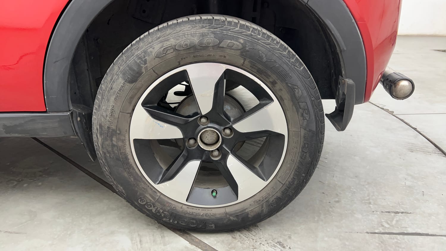 Used 2019 Tata Nexon XZ Plus Diesel Diesel Manual tyres LEFT REAR TYRE RIM VIEW