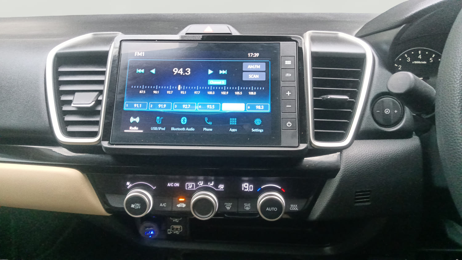 Used 2024 Honda City V Petrol CVT Petrol Automatic interior MUSIC SYSTEM & AC CONTROL VIEW