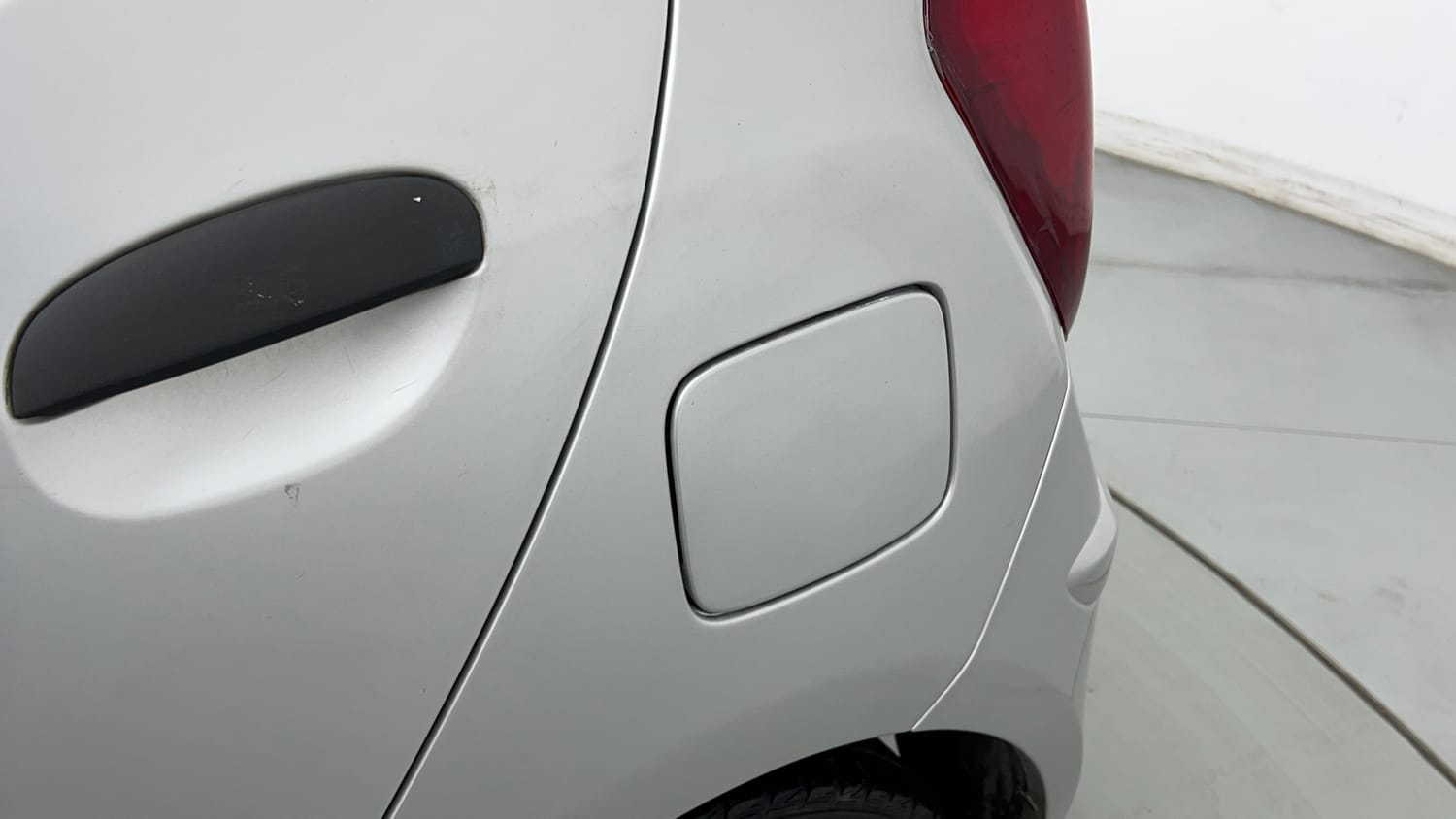Used 2013 Hyundai i10 Era 1.1 iRDE2 Petrol Manual dents MINOR DENT