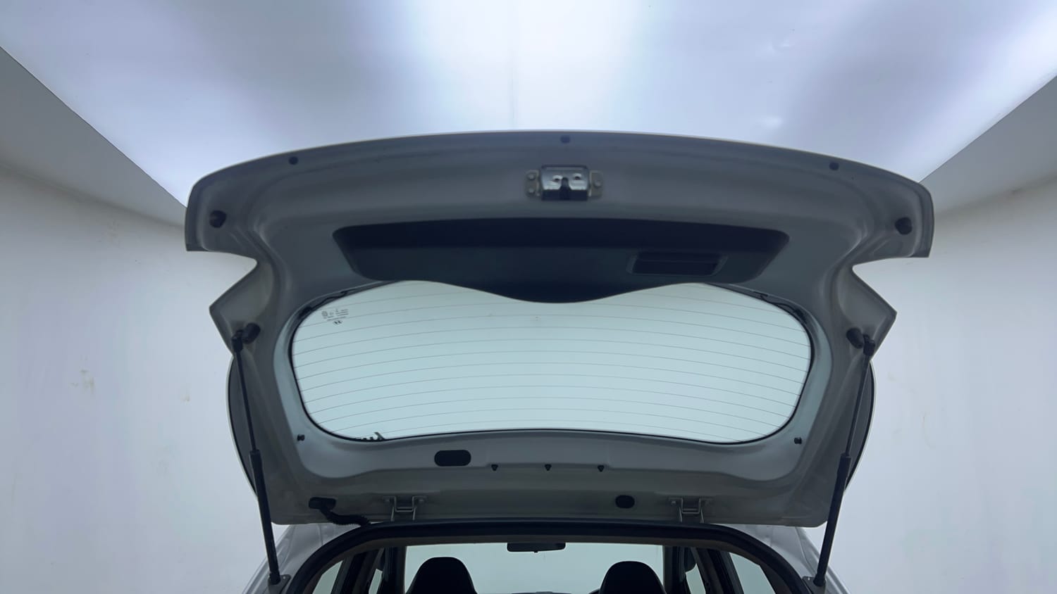 Used 2018 Hyundai Grand i10 Sportz AT 1.2 Kappa VTVT Petrol Automatic interior DICKY DOOR OPEN VIEW