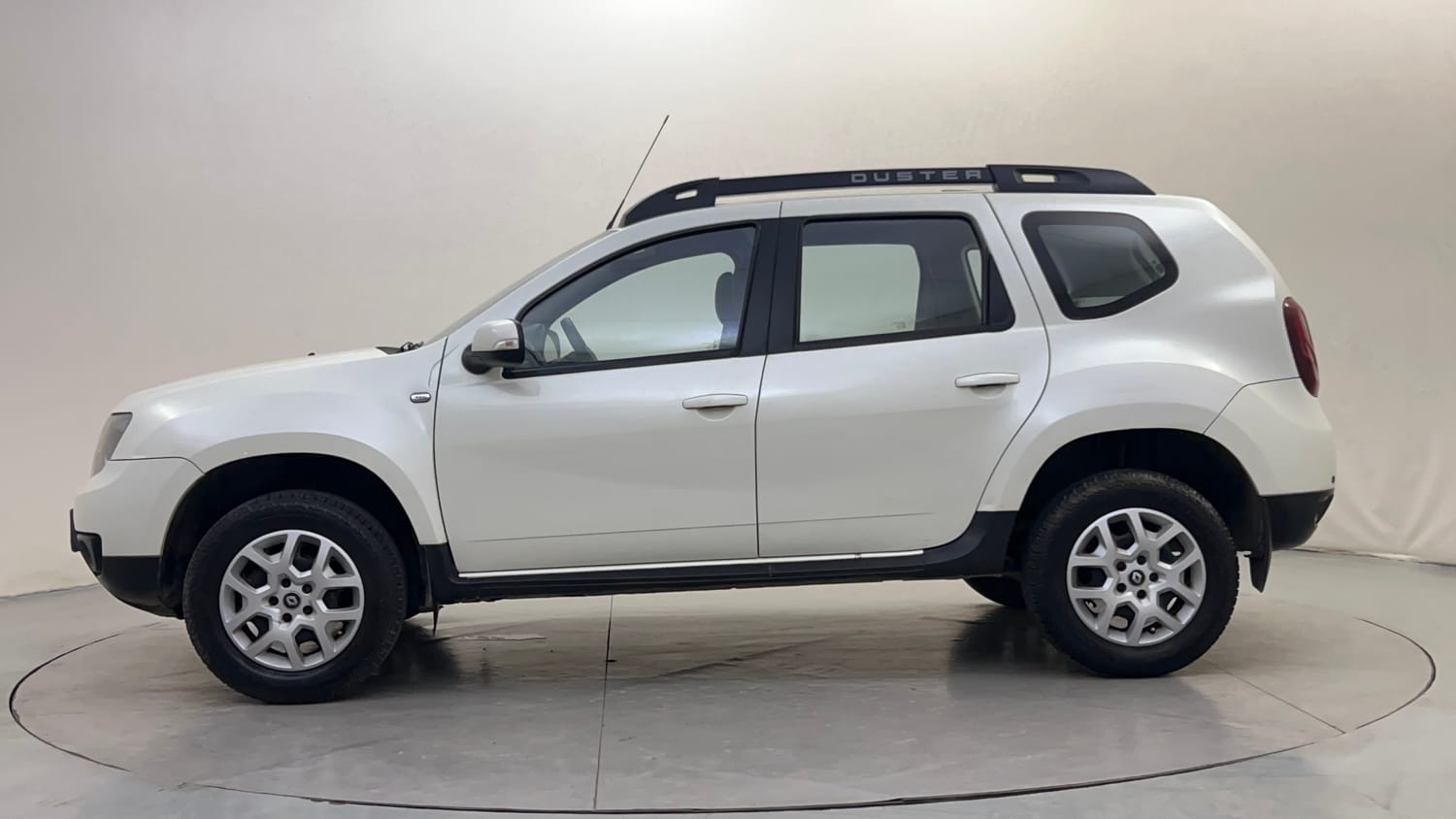 Used 2016 Renault Duster 110 PS RXL 4X2 MT Diesel Manual exterior LEFT SIDE VIEW