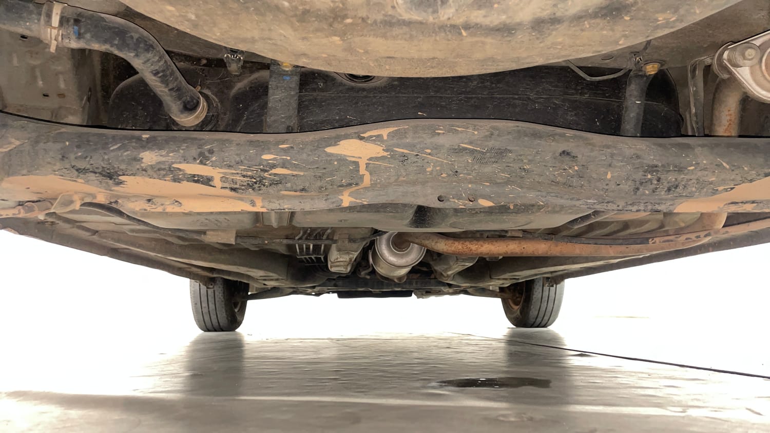 Used 2015 Honda Brio S MT Petrol Manual extra REAR UNDERBODY VIEW (TAKEN FROM REAR)
