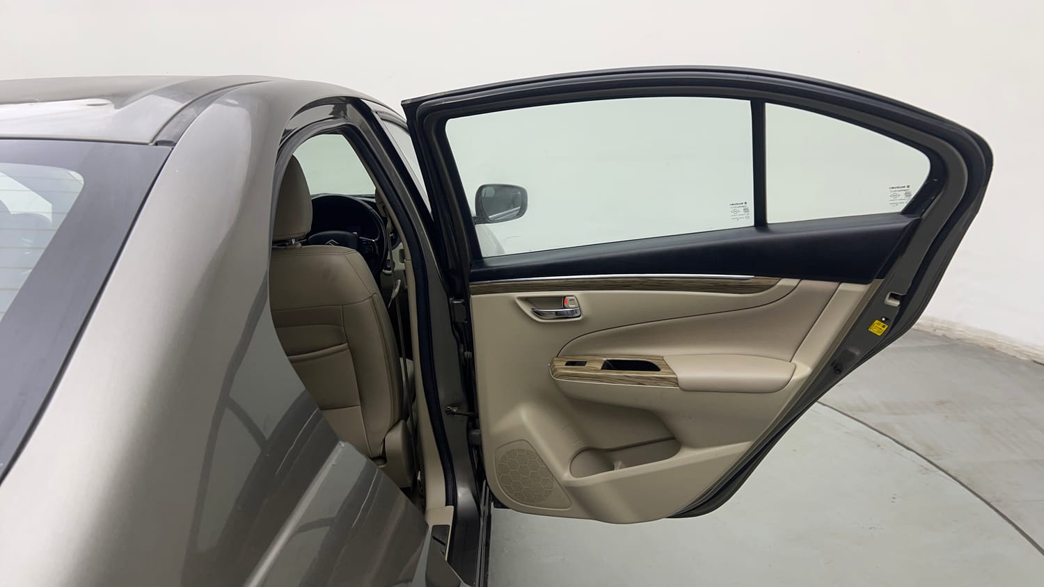 Used 2018 Maruti Suzuki Ciaz Alpha Hybrid 1.5 Petrol Manual interior RIGHT REAR DOOR OPEN VIEW