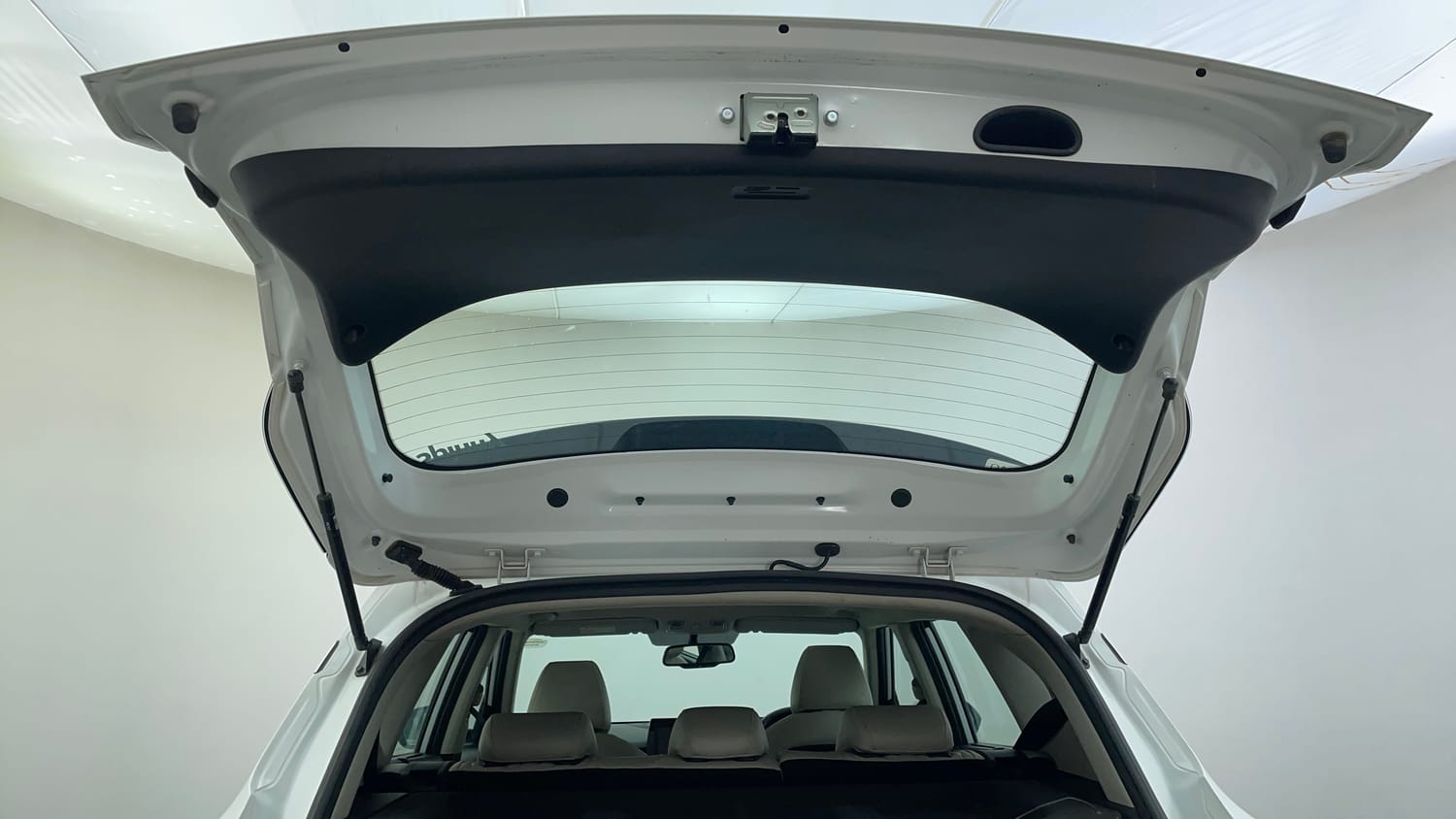 Used 2019 Kia Seltos HTX Plus 1.5 Diesel Diesel Manual interior DICKY DOOR OPEN VIEW