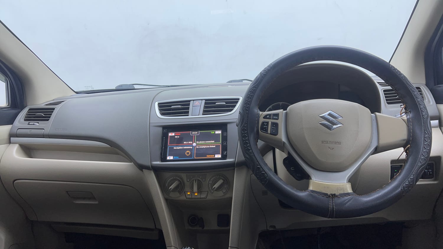 Used 2016 Maruti Suzuki Ertiga ZDI + SHVS Diesel Manual interior DASHBOARD VIEW