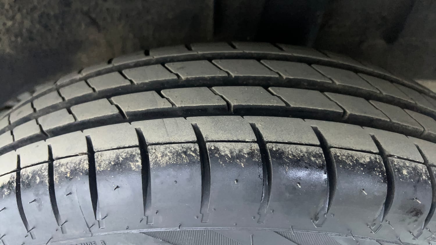 Used 2021 Renault Triber RXT Petrol Manual tyres LEFT REAR TYRE TREAD VIEW
