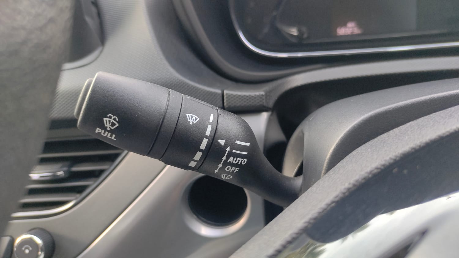 Used 2023 Tata Nexon XMA (S) Diesel Diesel Automatic top_features Rain sensing wipers