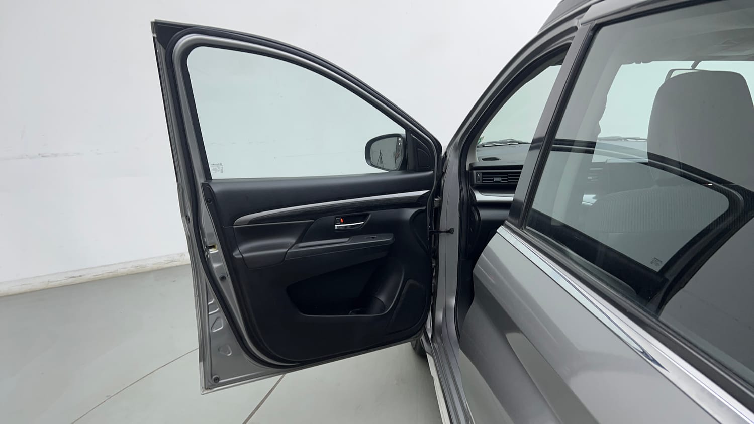 Used 2020 Maruti Suzuki XL6 Zeta MT Petrol Petrol Manual interior LEFT FRONT DOOR OPEN VIEW