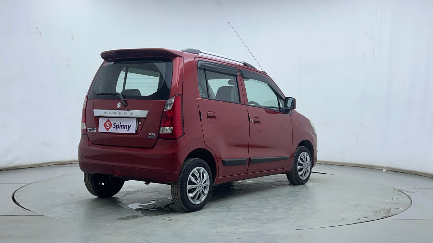 Used 2016 Maruti Suzuki Wagon R 1.0 VXI AMT Petrol Automatic exterior RIGHT REAR CORNER VIEW