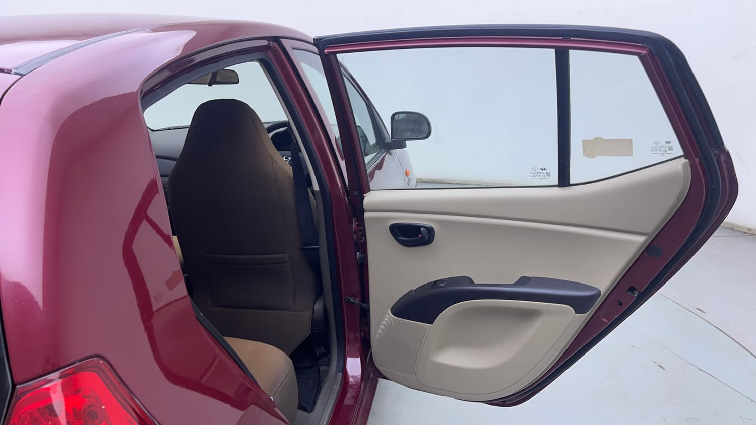 Used 2014 Hyundai i10 Magna 1.1 iRDE2 Petrol Manual interior RIGHT REAR DOOR OPEN VIEW
