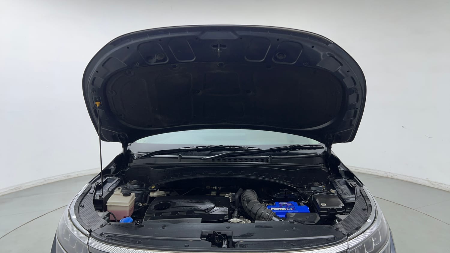 Used 2022 Kia Seltos HTX Plus 1.5 Diesel Diesel Manual engine ENGINE & BONNET OPEN FRONT VIEW