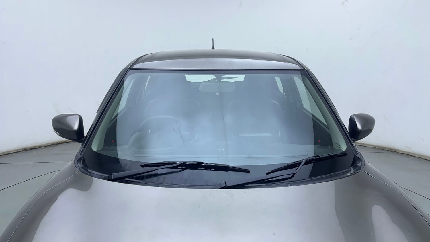 Used 2020 Maruti Suzuki Swift ZXi AMT Petrol Automatic exterior FRONT WINDSHIELD VIEW