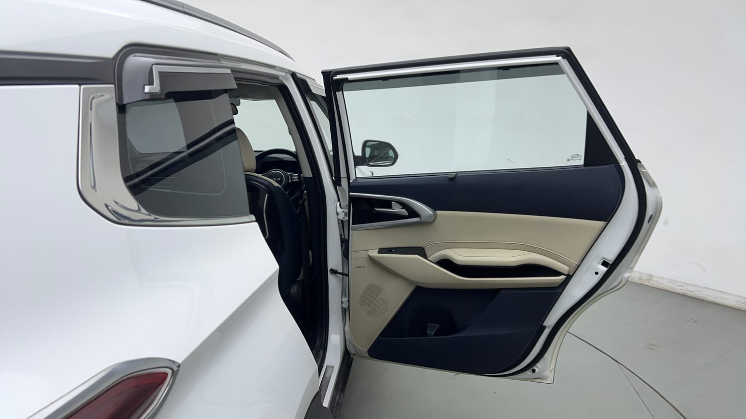 Used 2022 Kia Carens Luxury Plus 1.4 Petrol DCT 7 STR Petrol Automatic interior RIGHT REAR DOOR OPEN VIEW