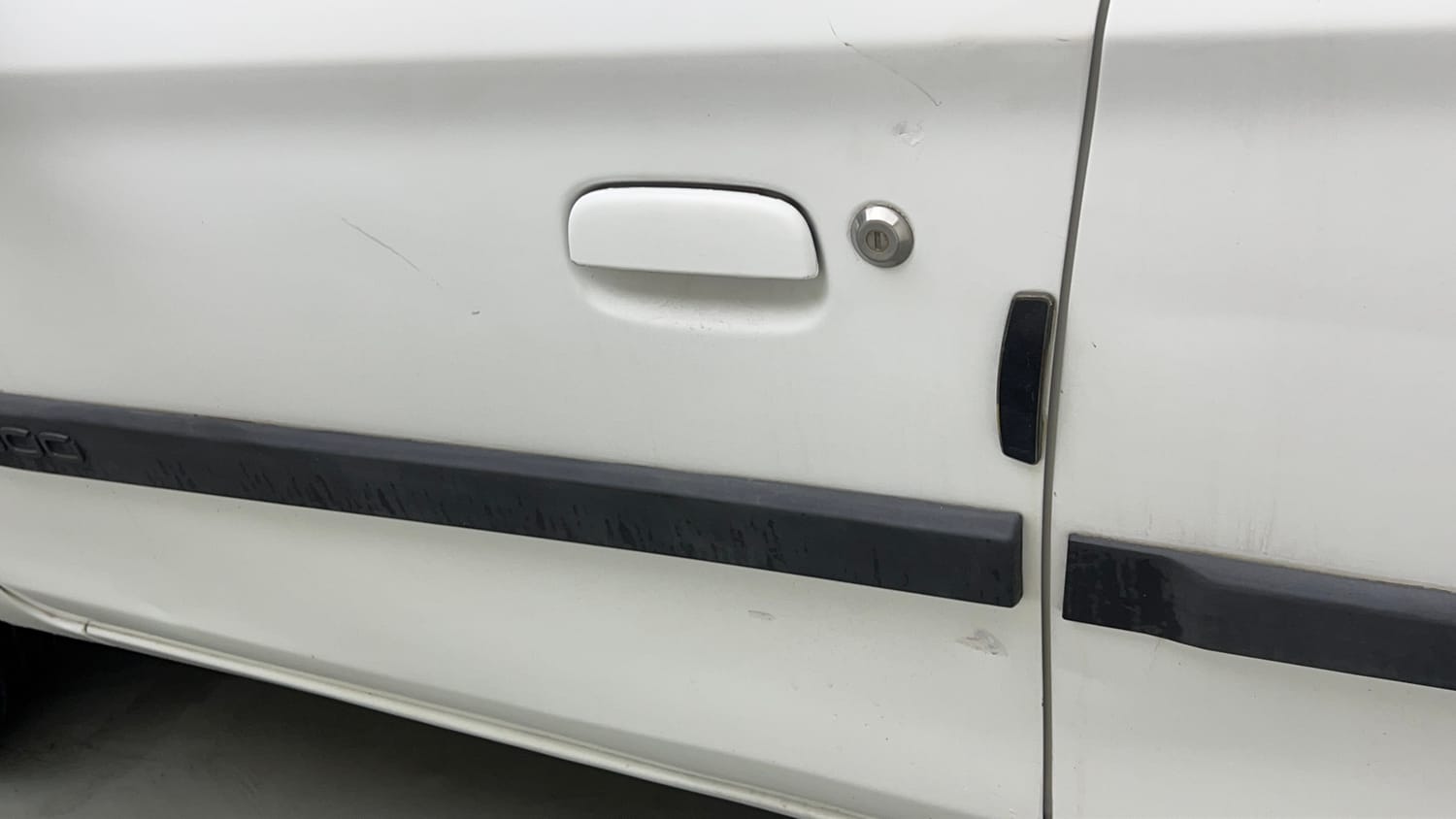Used 2018 Maruti Suzuki Alto 800 LXi Petrol Manual dents MINOR DENT
