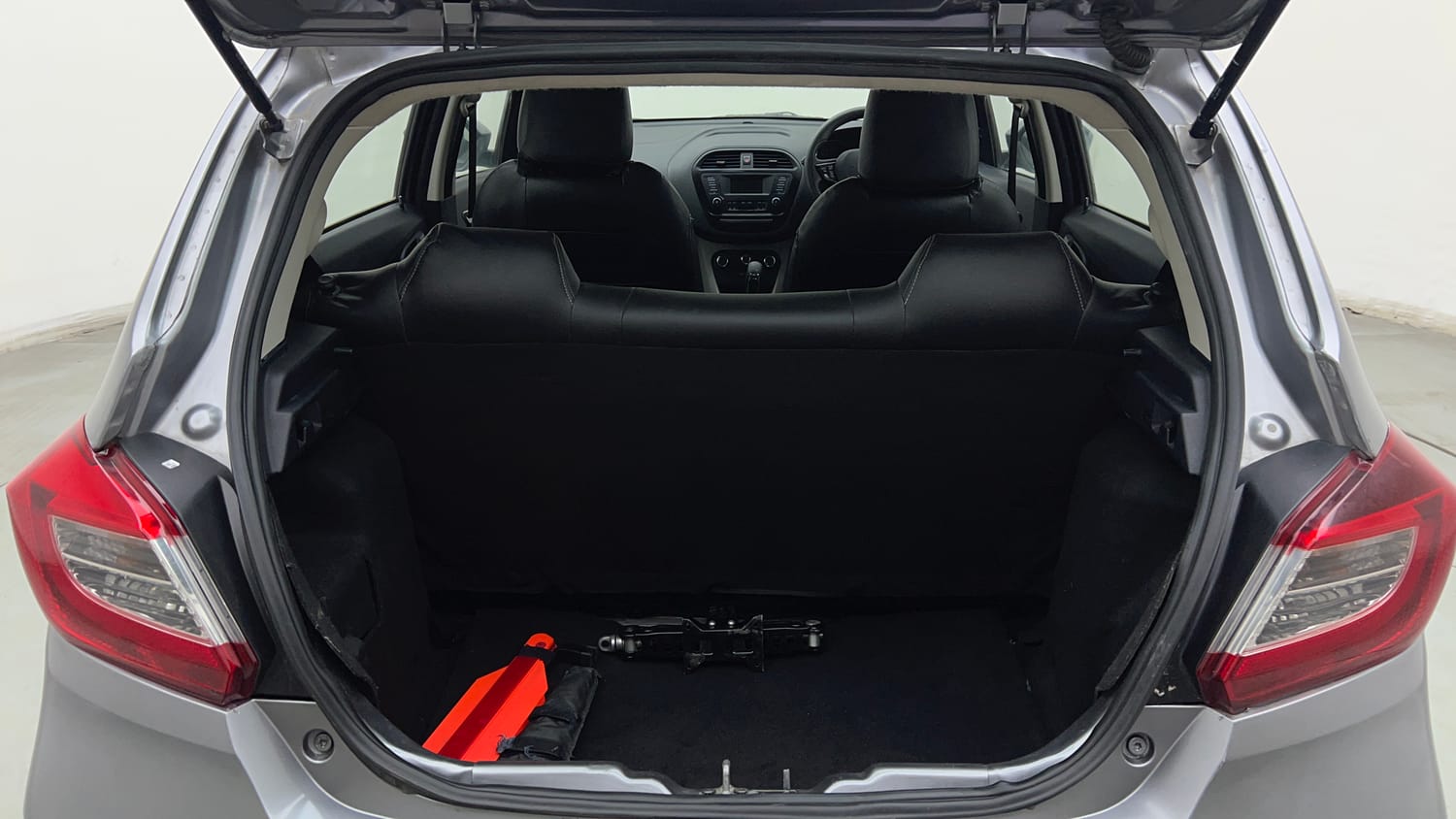 Used 2020 Tata Tiago Revotron XZA Petrol Automatic interior DICKY INSIDE VIEW