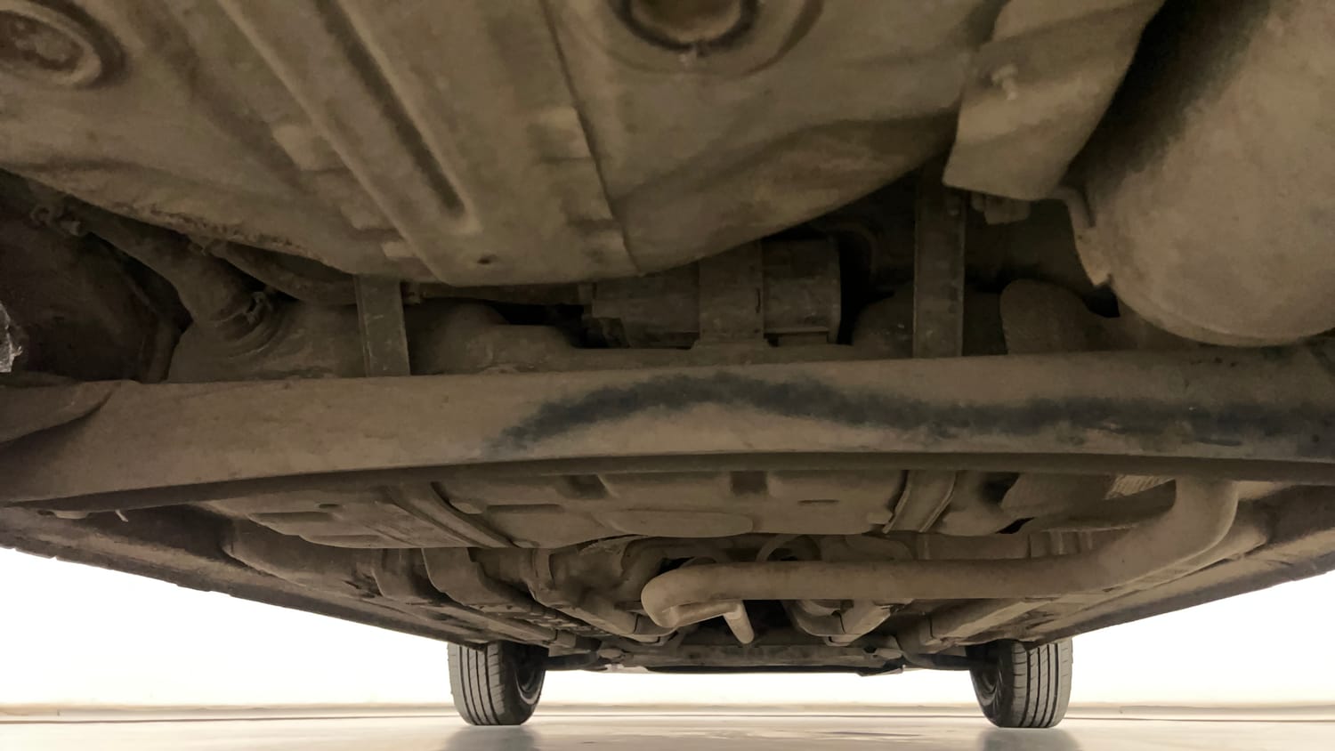 Used 2017 Hyundai Elite i20 Sportz 1.2 Petrol Manual extra REAR UNDERBODY VIEW (TAKEN FROM REAR)