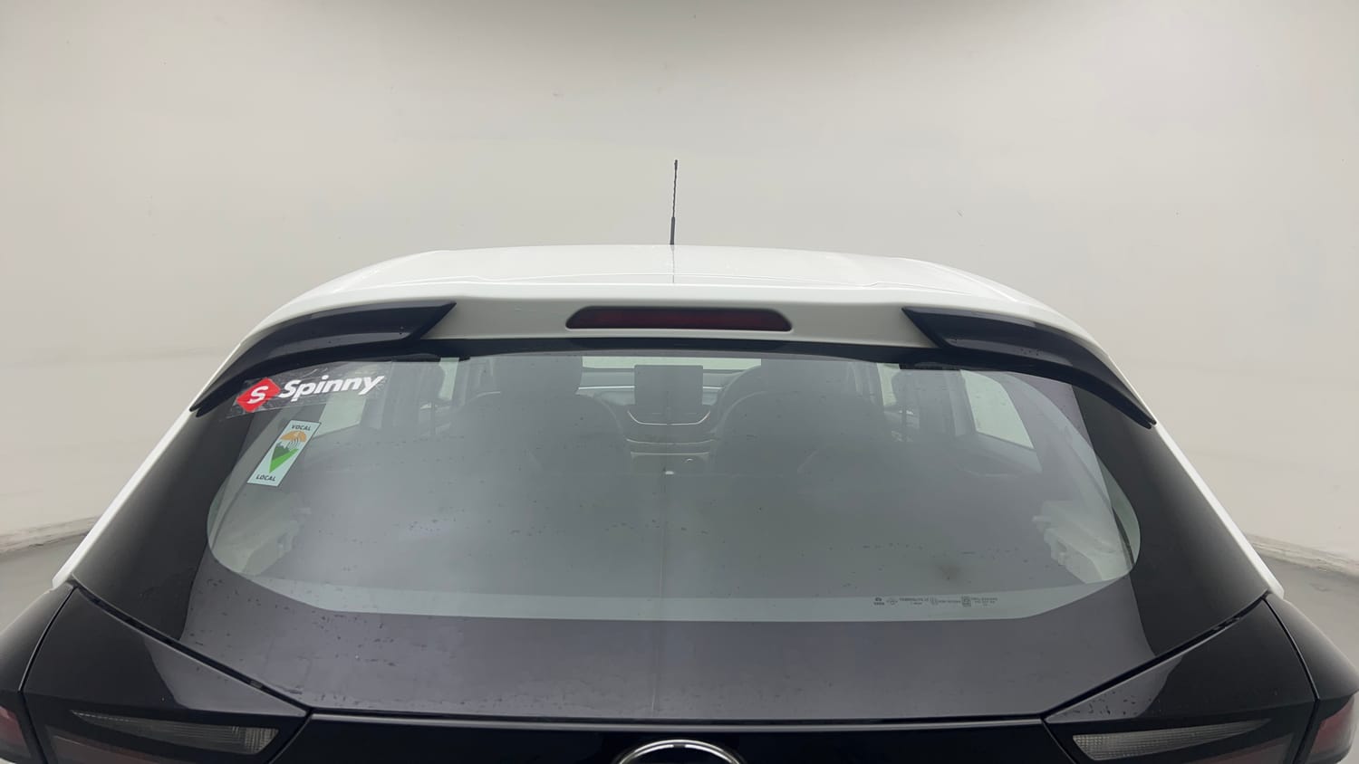 Used 2023 Tata Altroz XM Petrol Petrol Manual exterior BACK WINDSHIELD VIEW