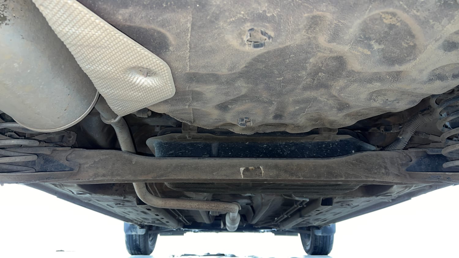 Used 2022 Nissan Magnite XV Premium Turbo CVT Petrol Automatic extra REAR UNDERBODY VIEW (TAKEN FROM REAR)