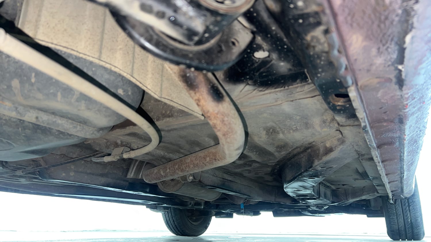 Used 2015 Honda Amaze 1.2 S i-VTEC Petrol Manual extra REAR RIGHT UNDERBODY VIEW
