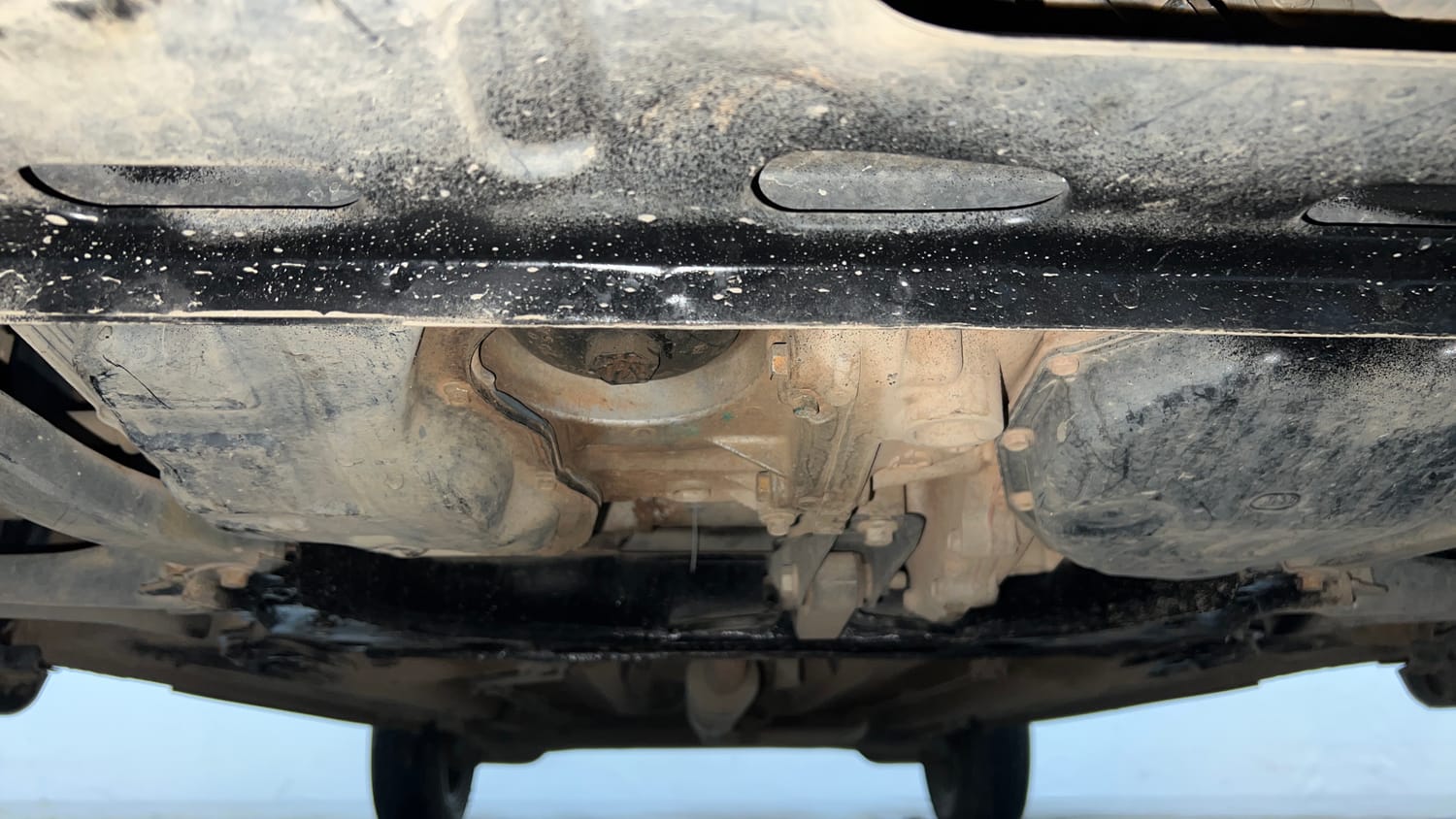 Used 2022 Nissan Magnite XV Premium Turbo CVT Petrol Automatic extra FRONT LEFT UNDERBODY VIEW