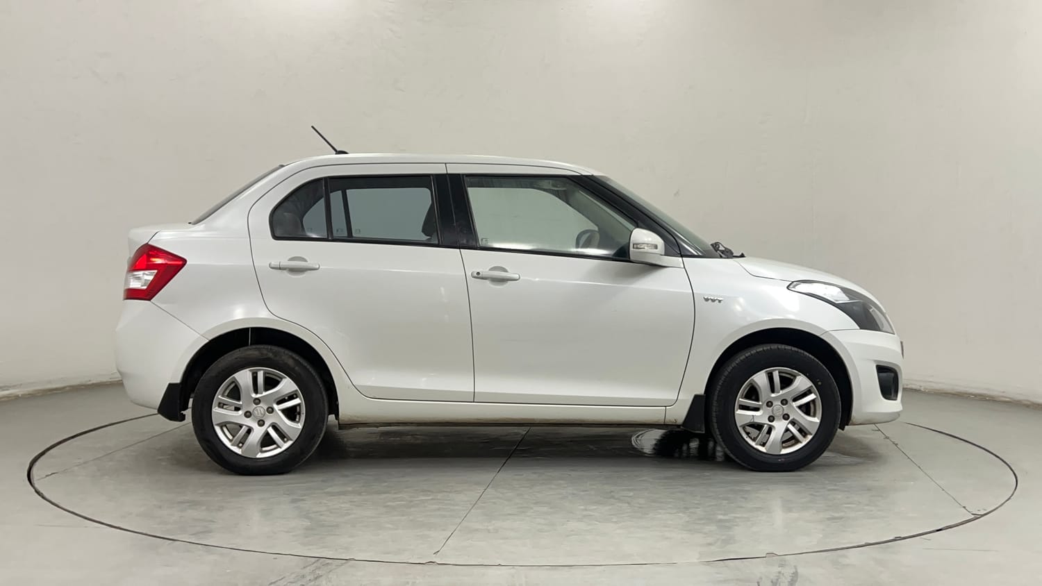 Used 2012 Maruti Suzuki Swift Dzire ZXI Petrol Manual exterior RIGHT SIDE VIEW