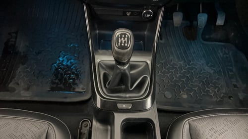 Used 2021 Tata Altroz XZ Plus i-Turbo Petrol Dark Edition Petrol Manual interior GEAR  KNOB VIEW