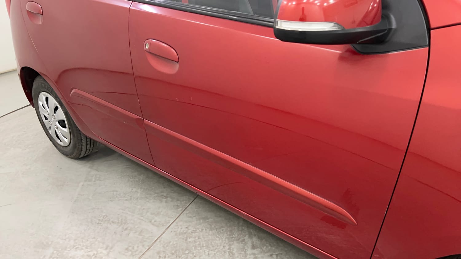 Used 2013 Hyundai i10 Sportz 1.2 AT Kappa2 Petrol Automatic dents MINOR DENT