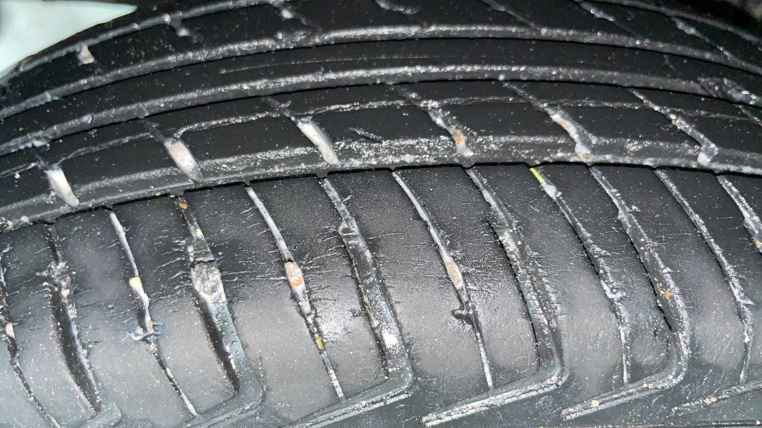 Used 2016 Renault Kwid RXT Petrol Manual tyres RIGHT REAR TYRE TREAD VIEW