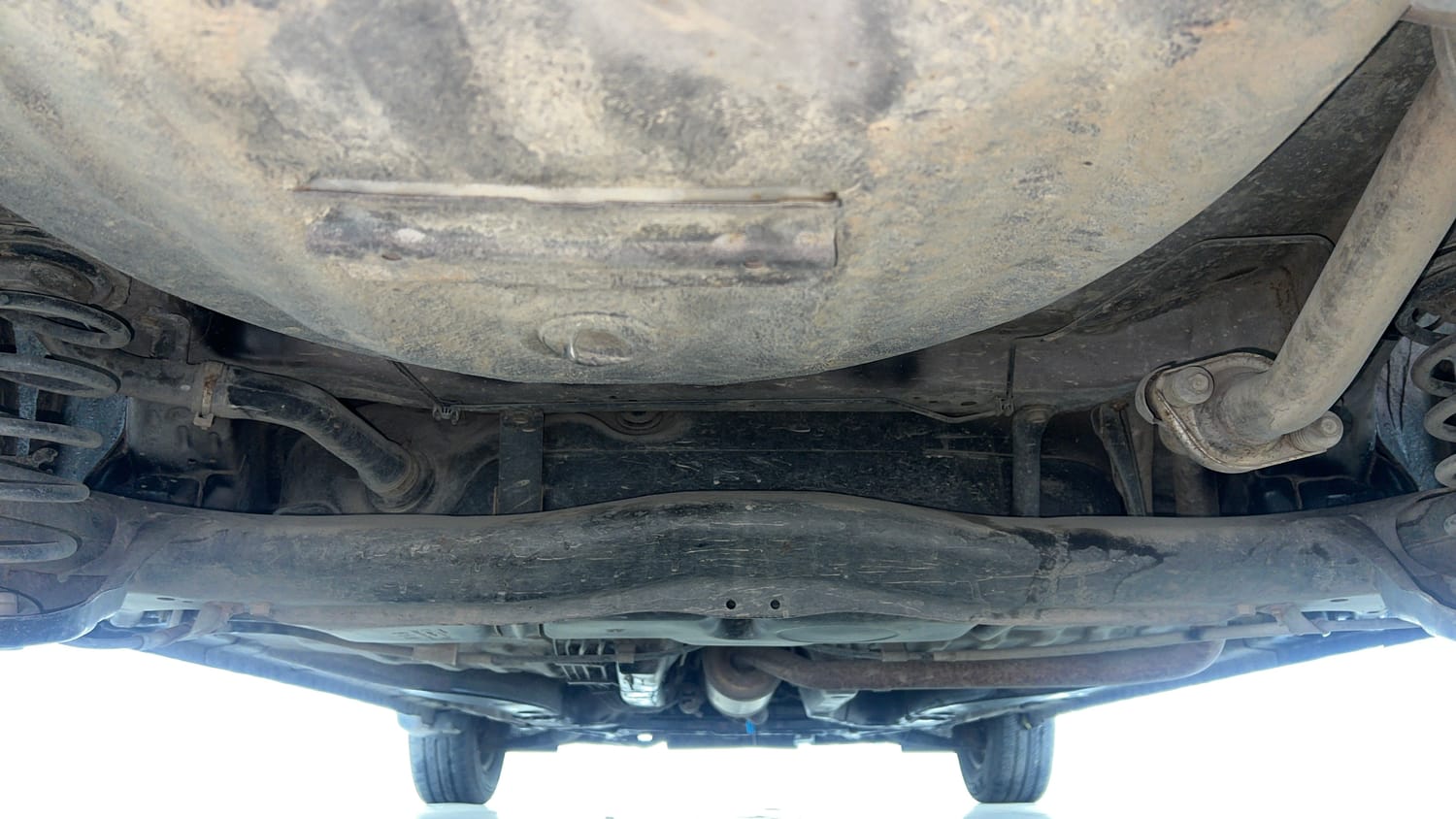 Used 2015 Honda Amaze 1.2 S i-VTEC Petrol Manual extra REAR UNDERBODY VIEW (TAKEN FROM REAR)
