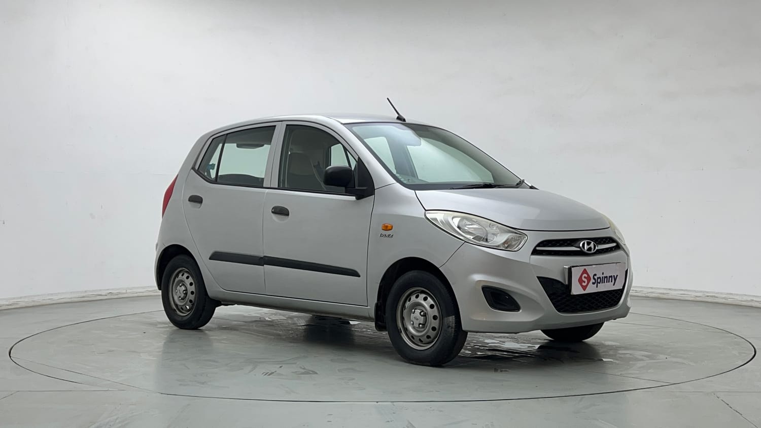 Used 2013 Hyundai i10 Era 1.1 iRDE2 Petrol Manual exterior RIGHT FRONT CORNER VIEW