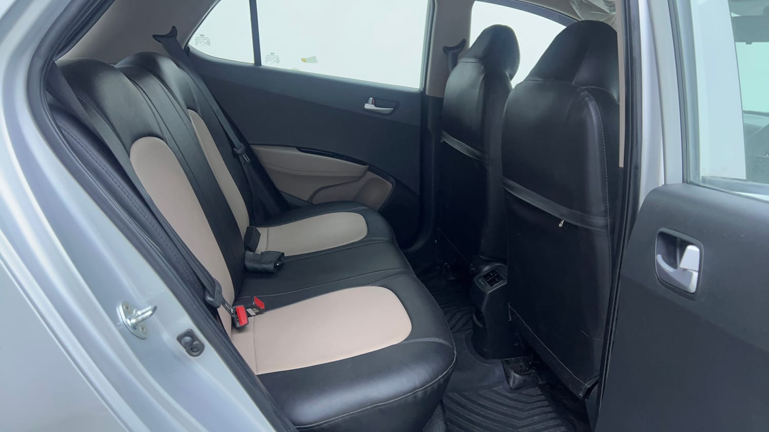 Used 2018 Hyundai Grand i10 Sportz AT 1.2 Kappa VTVT Petrol Automatic interior RIGHT SIDE REAR DOOR CABIN VIEW
