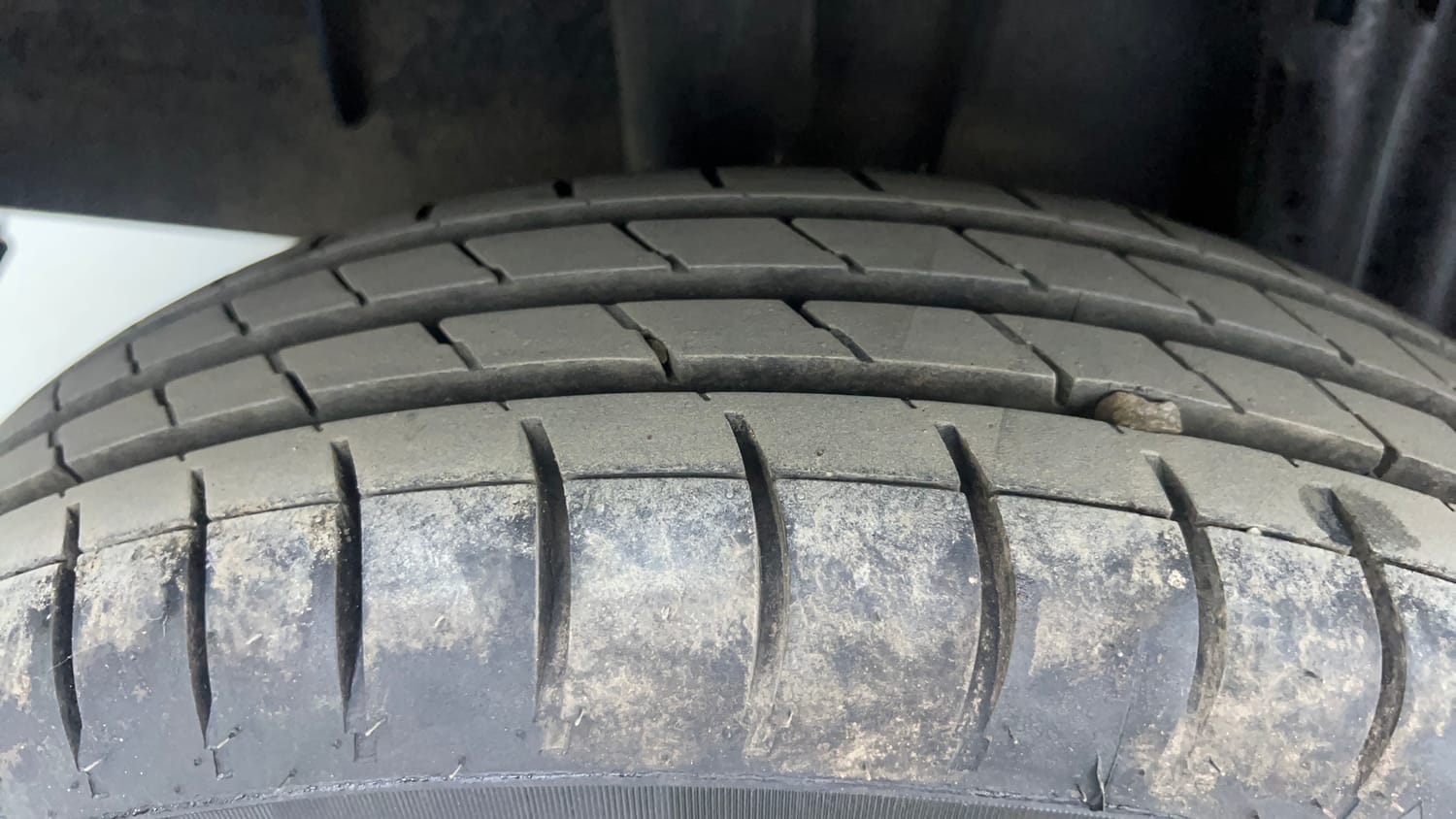 Used 2021 Renault Triber RXT Petrol Manual tyres RIGHT REAR TYRE TREAD VIEW