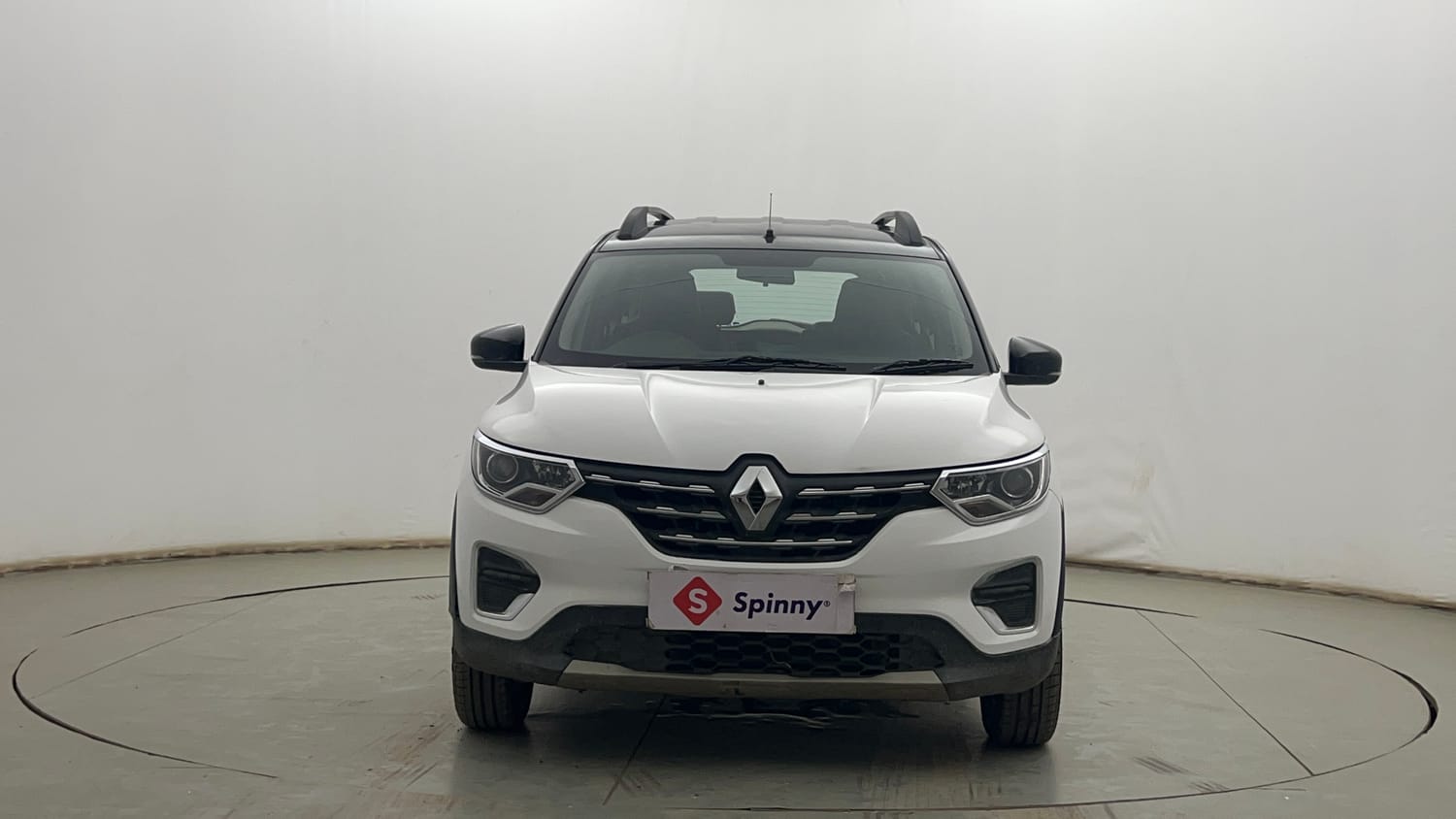 Used 2022 Renault Triber RXZ Dual Tone Petrol Manual exterior FRONT VIEW
