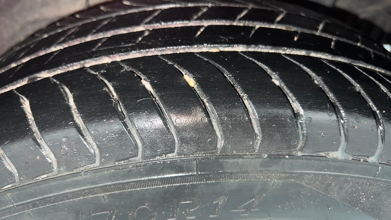 Used 2016 Hyundai Grand i10 Asta 1.2 Kappa VTVT (O) Petrol Manual tyres LEFT REAR TYRE TREAD VIEW