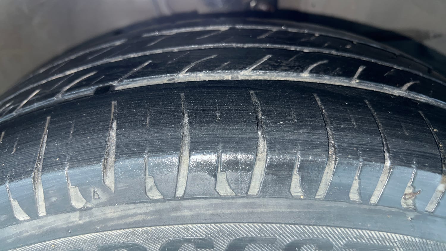 Used 2018 Honda City V Petrol Petrol Manual tyres RIGHT FRONT TYRE TREAD VIEW
